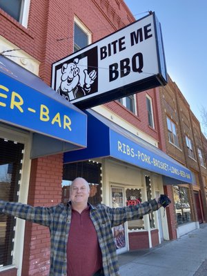 Bite Me BBQ by null