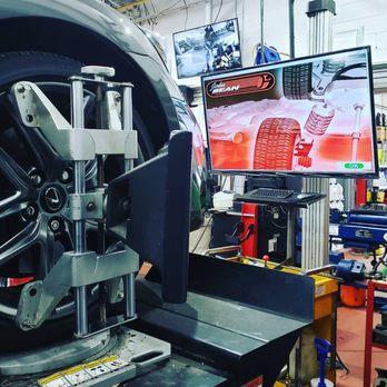 Level Auto - Wheel alignment in progress... - Auto Repair Near Me - Scarborough, Ontario