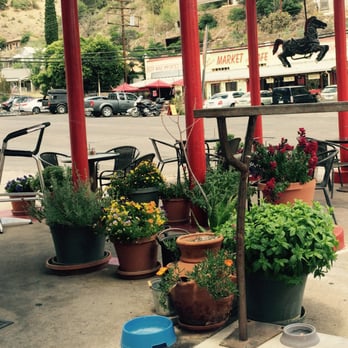 Screaming Banshee Pizza - Front Patio - Pizza Near Me - Bisbee, Arizona Screaming Banshee Pizza - Front Patio - Pizza Near Me - Bisbee, Arizona