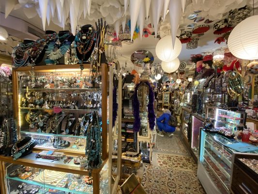 JuJu's Vintage by null