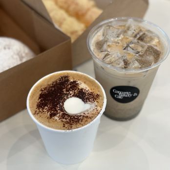 Concerto Bakery - Einspanner Latte and Black Sesame Latte - Bakeries Near Me - Los Angeles, California