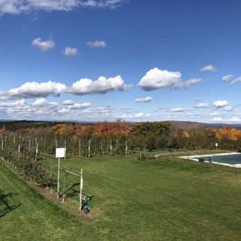 Carter Hill Orchard - Fruits & Veggies Near Me - Concord, New Hampshire