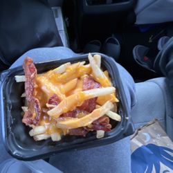 Wendy's - It looks fine obviously but it's unsanitary made with no gloves