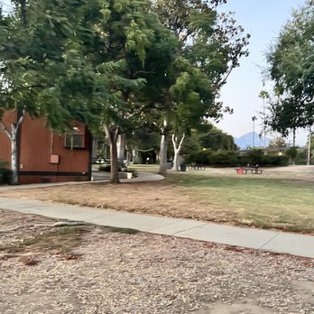 Larkin Park - Parks Near Me - Claremont, California