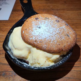 Fireside Foundry - Ice Cream Sandwich - Pizza Near Me - Richfield, Minnesota