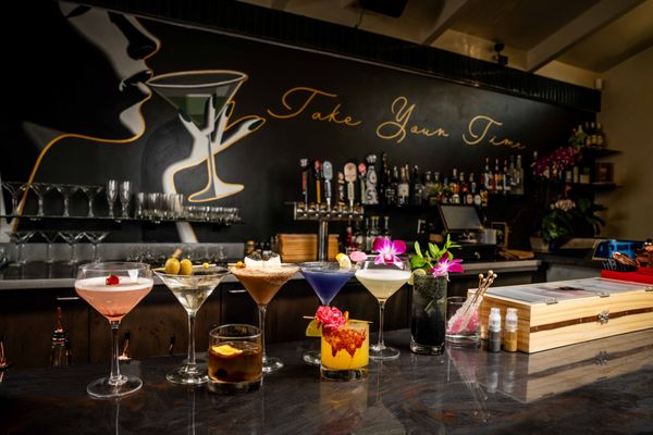 Slowly Restaurant and Lounge by null