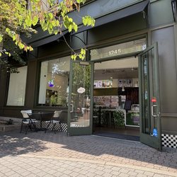 The Boba Lounge