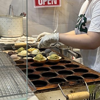 Bearin Wheel Pie - Work in progress! - Desserts Near Me - Flushing, New York