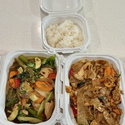 Chan's Thai Cuisine - Stir Fry and Spicy Noodles