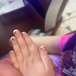 Luxury Nails Tech