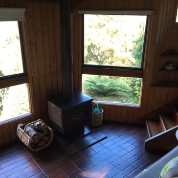 Amarant Yarra Valley - Wood fires with views - Hotels Near Me - Don Valley, VIC