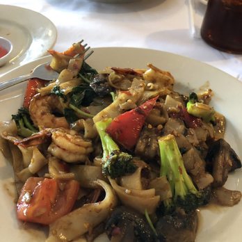 Nara Thai - Pad Kee Mao - Thai Near Me - Humble, Texas Nara Thai - Pad Kee Mao - Thai Near Me - Humble, Texas