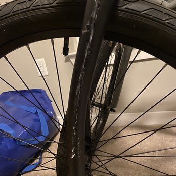 Highlawn Moving & Storage - This was a BRAND NEW BIKE. $400. they had the audacity to tel me "it was like that" . No the fuck it wasn't. - Movers Near Me - Brooklyn, New York