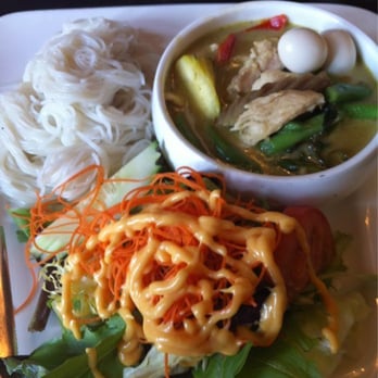 Panvimarn Thai Cuisine - Emerald Green Curry - Thai Near Me - Long Beach, California Panvimarn Thai Cuisine - Emerald Green Curry - Thai Near Me - Long Beach, California