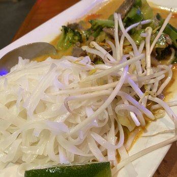 Esan Thai - 48B. Mao's Special Curry Noodles - Thai Near Me - Portland, Oregon