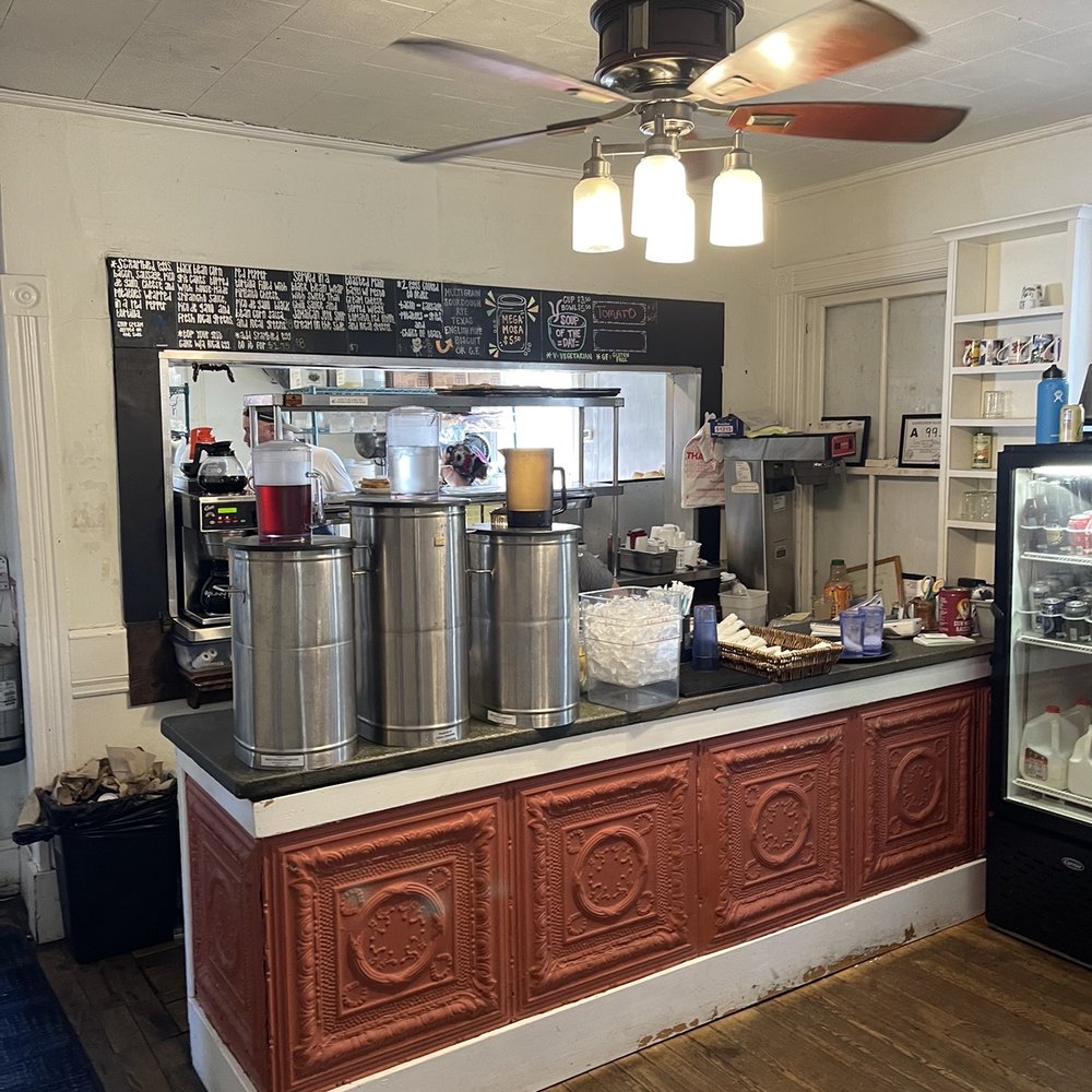 Louise's Kitchen - Breakfast & Brunch Near Me - Black Mountain, North Carolina Louise's Kitchen - Breakfast & Brunch Near Me - Black Mountain, North Carolina