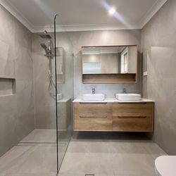 Luke's Renovations - Grey on grey bathroom