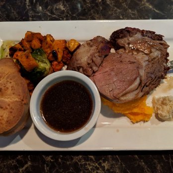 Portly Piper - NYE Prime Rib Dinner - Pubs Near Me - Ajax, Ontario Portly Piper - NYE Prime Rib Dinner - Pubs Near Me - Ajax, Ontario