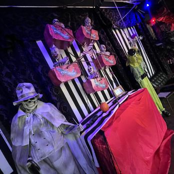 Nightmare on Bagley - Inside awesomeness - Wine Bars Near Me - Detroit, Michigan Nightmare on Bagley - Inside awesomeness - Wine Bars Near Me - Detroit, Michigan