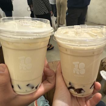 Torotea - Oolong milk tea (left) and popcorn milk tea (right) - Coffee & Tea Near Me - Diamond Bar, California Torotea - Oolong milk tea (left) and popcorn milk tea (right) - Coffee & Tea Near Me - Diamond Bar, California