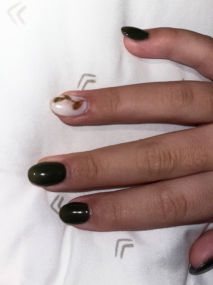 PEARL NAILS Updated August 2024 825 S Mustang Rd, Yukon, Oklahoma