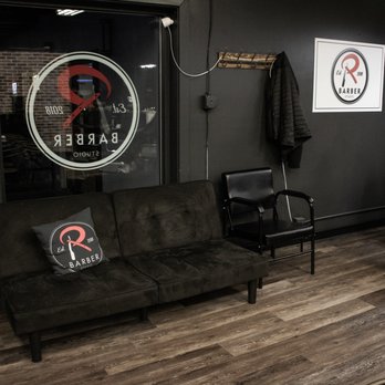 R Barber Studio - Barbers Near Me - Kent, Washington