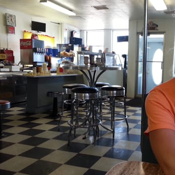 Bentley's B-M-L Diner - Sitting in the back looking at the front entrance. - Diners Near Me - Saint Ignace, Michigan Bentley's B-M-L Diner - Sitting in the back looking at the front entrance. - Diners Near Me - Saint Ignace, Michigan