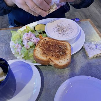 Drop Anchor Seafood & Grill - SSST Quick Lunch with a bowl of chowder - Seafood Near Me - Long Beach, Washington Drop Anchor Seafood & Grill - SSST Quick Lunch with a bowl of chowder - Seafood Near Me - Long Beach, Washington