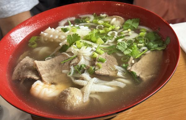 Phở Lena by null