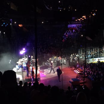 Milwaukee Admirals - Rock n roll with Styx - Professional Sports Teams Near Me - Milwaukee, Wisconsin
