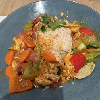 Turtle Jack's - Chicken Curry bowl. - Sports Bars Near Me - Etobicoke, Ontario
