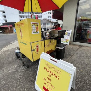 Veggi Dogs - Parking at The Running Room is okay - Food Stands Near Me - Honolulu, Hawaii Veggi Dogs - Parking at The Running Room is okay - Food Stands Near Me - Honolulu, Hawaii