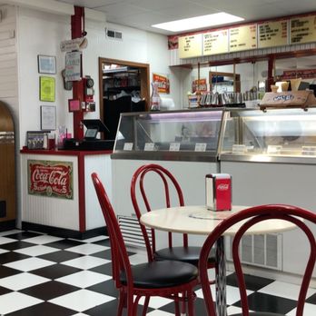 Mr B's Ice Cream Parlor - Ice Cream & Frozen Yogurt Near Me - Branson, Missouri Mr B's Ice Cream Parlor - Ice Cream & Frozen Yogurt Near Me - Branson, Missouri