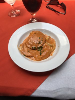 Luciano's by null