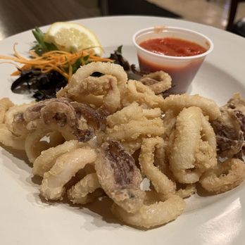 Bella Michael's Restaurant - Calamari it was absolutely fantastic! - Italian Near Me - Oneonta, New York