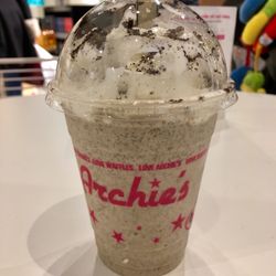 Archie's - Birmingham Selfridges - Naught Nas Signature Shake - by Nas  Crunchie, Oreos, whipped Cream & crushed Oreo topping