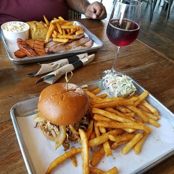 Badlands BBQ - Barbeque Near Me - Norco, California