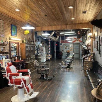 Hub City Barbers - Welcome! I love the old school vibe. - Barbers Near Me - Crestview, Florida