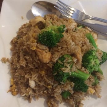 Sue's Kitchen - Chicken fried rice with broccoli. - Thai Near Me - El Sobrante, California Sue's Kitchen - Chicken fried rice with broccoli. - Thai Near Me - El Sobrante, California
