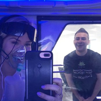 PERFORMANCE powered by EVO - Another shot from inside the Hyperbaric Chamber - Sports Medicine Near Me - Beverly Hills, California PERFORMANCE powered by EVO - Another shot from inside the Hyperbaric Chamber - Sports Medicine Near Me - Beverly Hills, California