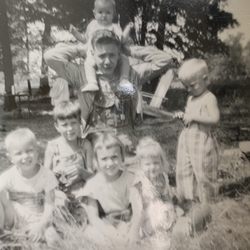 Tesco Homeplus - Me and my cousins - circa 1953