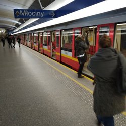 Metro Kabaty - Peron