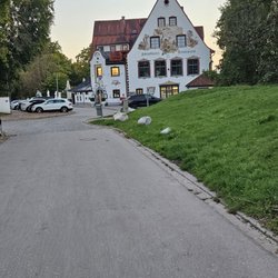 Schlosshotel Grünwald - Walking up to the place. It is a hotel too