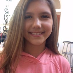 That Look Salon - Tanya is FANTASTIC! Talks about your expectations and provides great suggestions-and personality and smile are infectious