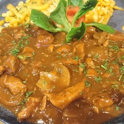 Wagner am Mäuerchen - Das Mittagsmenű Pfeffer Geschnetzeltes mit SPÄTZLE war auch sehr gut und reichlich.