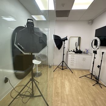 Borzoo Ahmadi, DDS - Cosmetic Dentists Near Me - West Hollywood, California Borzoo Ahmadi, DDS - Cosmetic Dentists Near Me - West Hollywood, California