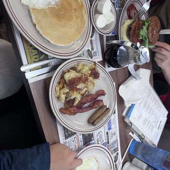 Arlington Diner - Diners Near Me - Stroudsburg, Pennsylvania Arlington Diner - Diners Near Me - Stroudsburg, Pennsylvania