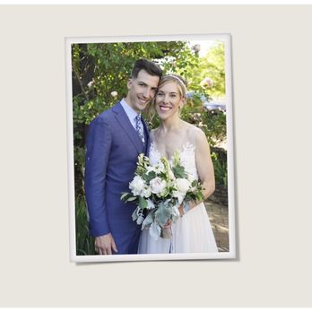 Hidalgo Flowers - The happy couple - Florists Near Me - Vista, California