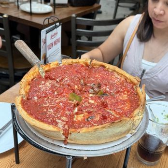 Giordano's - 6" Deep Dish Pizza (The Special) - Pizza Near Me - Chicago, Illinois Giordano's - 6" Deep Dish Pizza (The Special) - Pizza Near Me - Chicago, Illinois