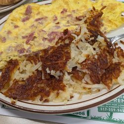 Leo's Coney Island - Yummy! Omelette with hash browns